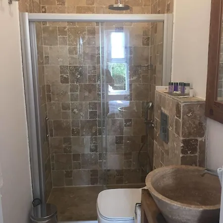 King Aegeus 호텔 2*