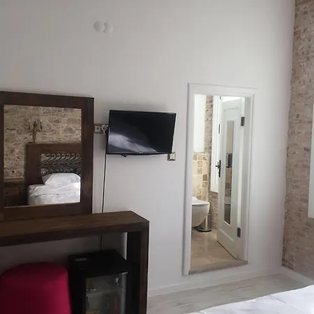 King Aegeus Hotel 2*