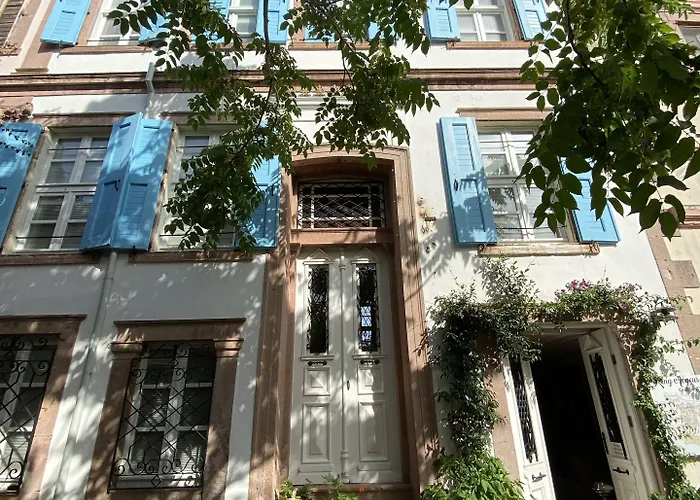 Ξενοδοχείο King Aegeus 2*